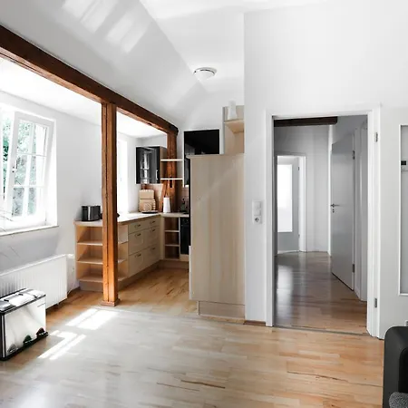 Apartment Luxuriose Ferienwohnung Am Steigerwald In Park1 *